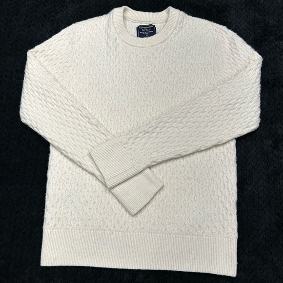 Abercrombie & Fitch Sweaters - Abercrombie & Fitch Women’s Woo Blend Textured Cream Crewneck Sweater XS PREPPY